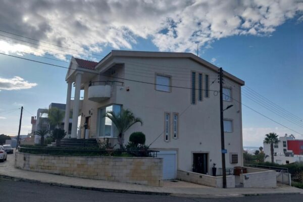 House for Sale in Laiki Lefkothea